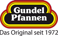 Logo mit „Gundel Pfannen“ in Weiß auf Schwarz, umrandet von roten, gelben und schwarzen Streifen. Text: Das Original seit 1972.