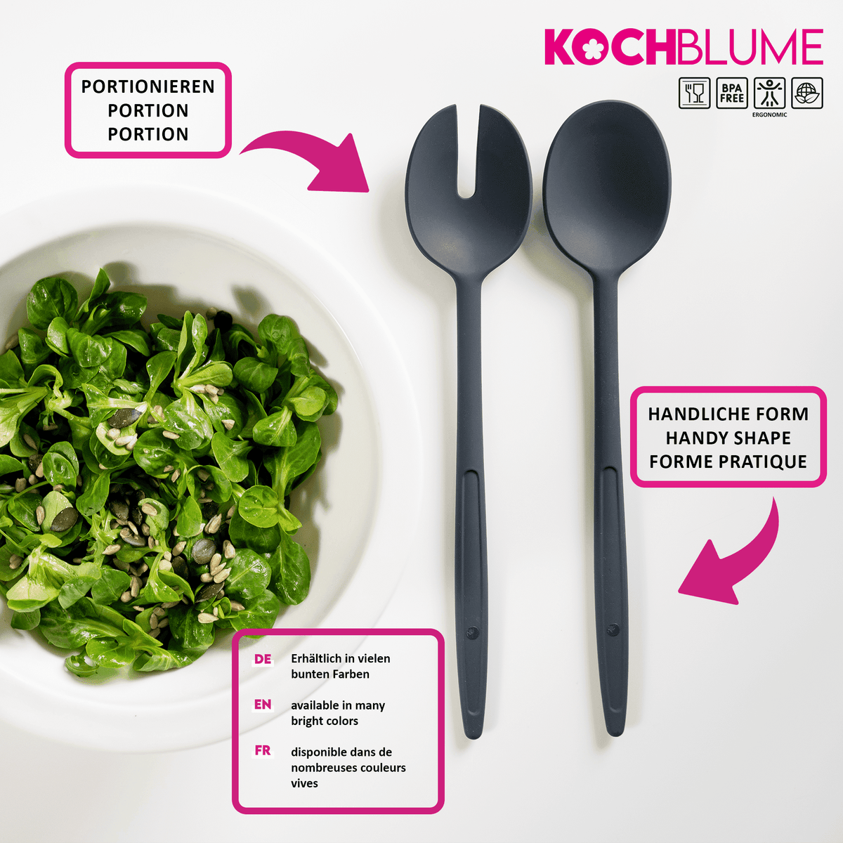 Neben einer Schüssel mit Blattgemüse liegen zwei schwarze Salatbesteck-Teile der Firma Kochblume GmbH, begleitet von einer Produktbeschreibung in Deutsch, Englisch und Französisch im authentischen RTE-Stil. Das Bild weist einen dezenten Rahmen und einen sorgfältig gestalteten Hintergrund auf, der die elegante Präsentation unterstreicht.