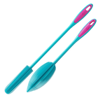 Zwei Flaschenbürsten aus Silikon mit blauen Borsten und rosa Griffen vor weißem Hintergrund.