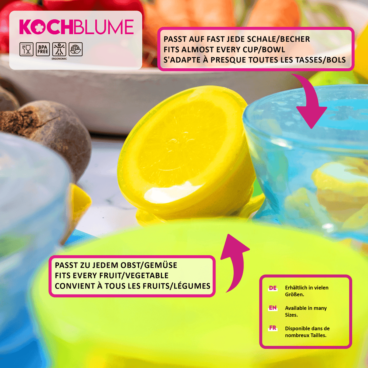 Nahaufnahme der farbenfrohen „Stretch-ii“-Silikondeckel der Kochblume GmbH auf Schalen und Obst, die deren Vielseitigkeit verdeutlichen; Produktinformationen sind in mehreren Sprachen verfügbar.